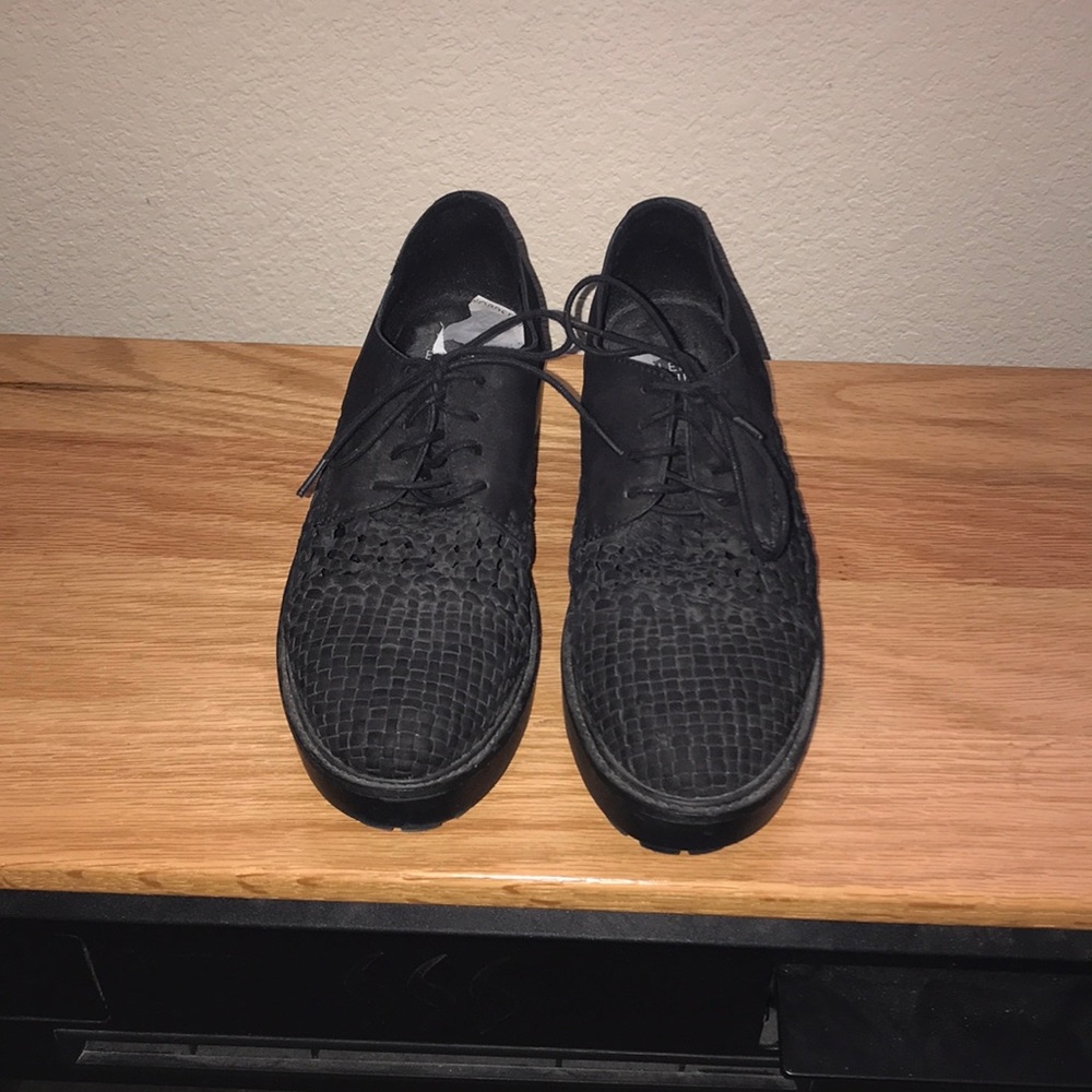 Eileen Fisher shoes